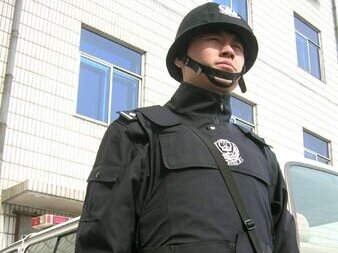 湘潭防刺服的正确穿戴步骤